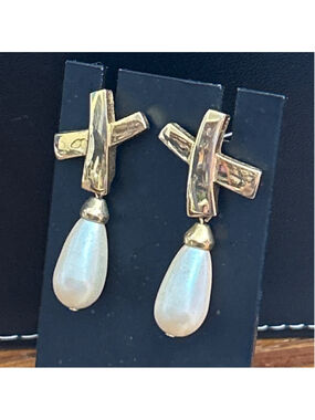Women's Unbranded Gold Tone Cross Dangle Earrings with cream faux Pearls